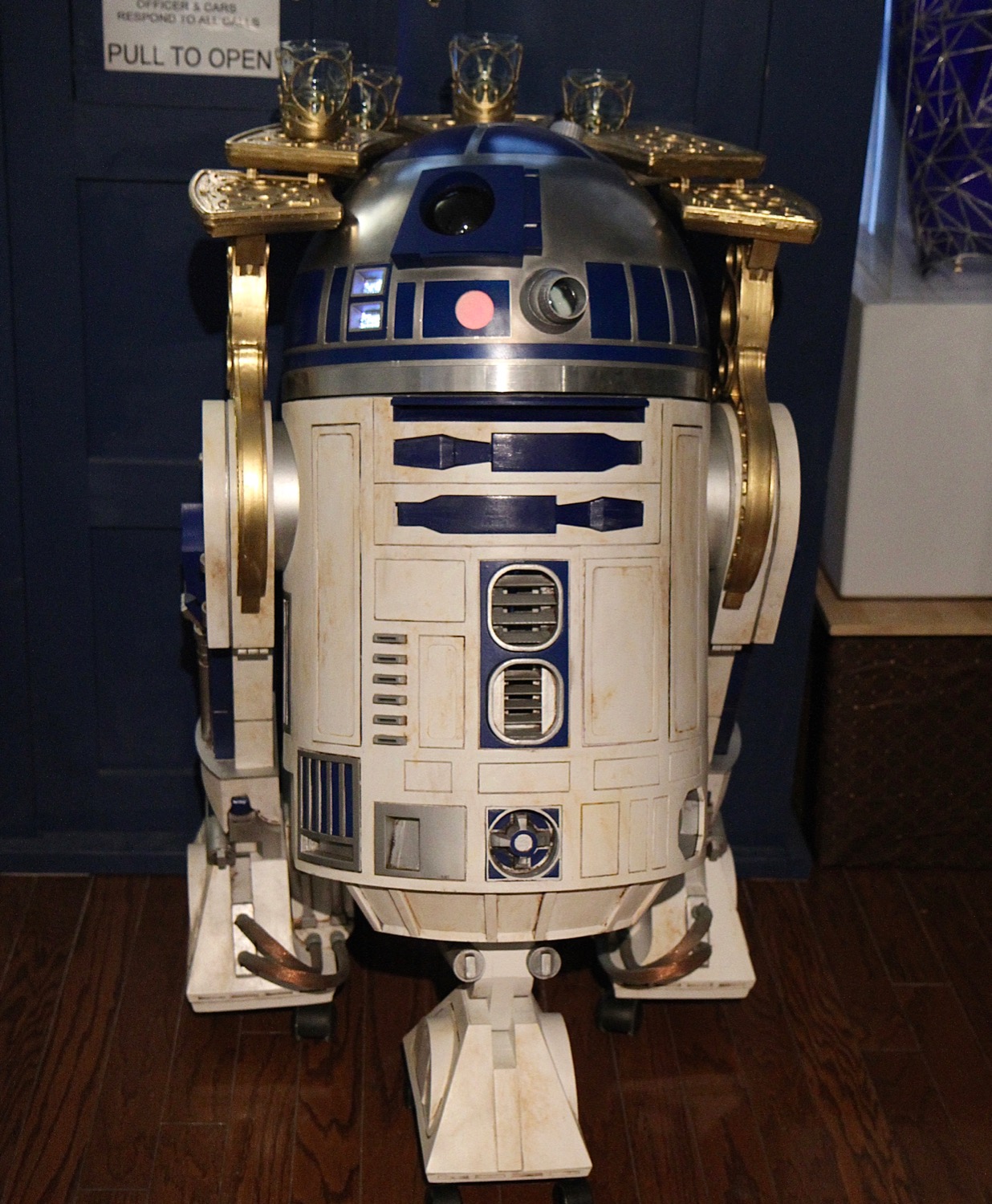 weathered version of R2D2 with Jaba barge serving tray